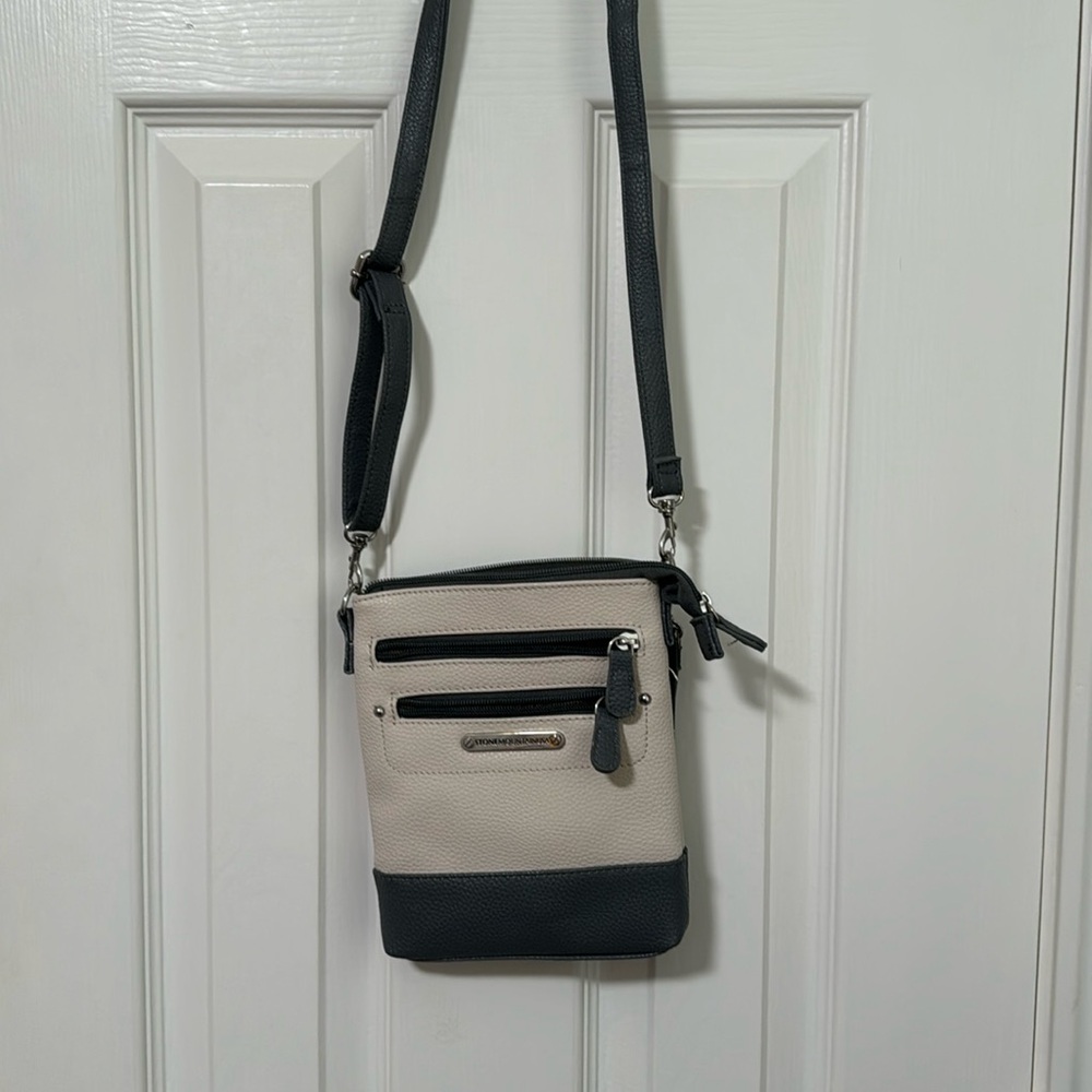 Stone Mountain Leather Crossbody / Wristlet